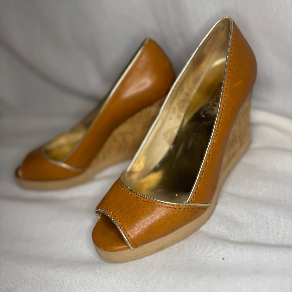 Michael Kors Tan Leather Cork Wedges – Size 6